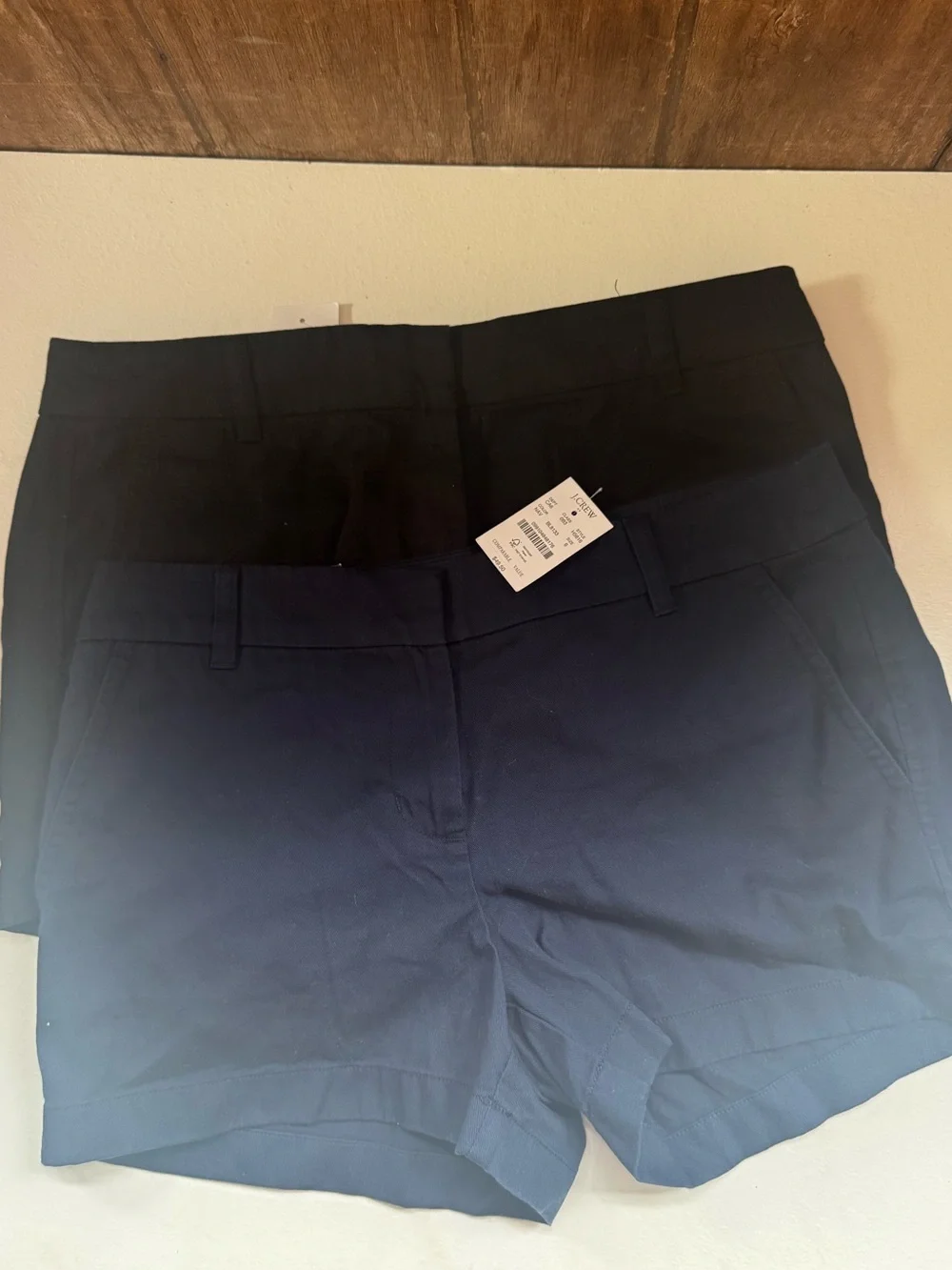 J. Crew Women’s Chino  3.5-inch inseam Shorts size 6